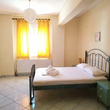 Four Seasons Holiday home Agioi Theodoroi (Corinthia)